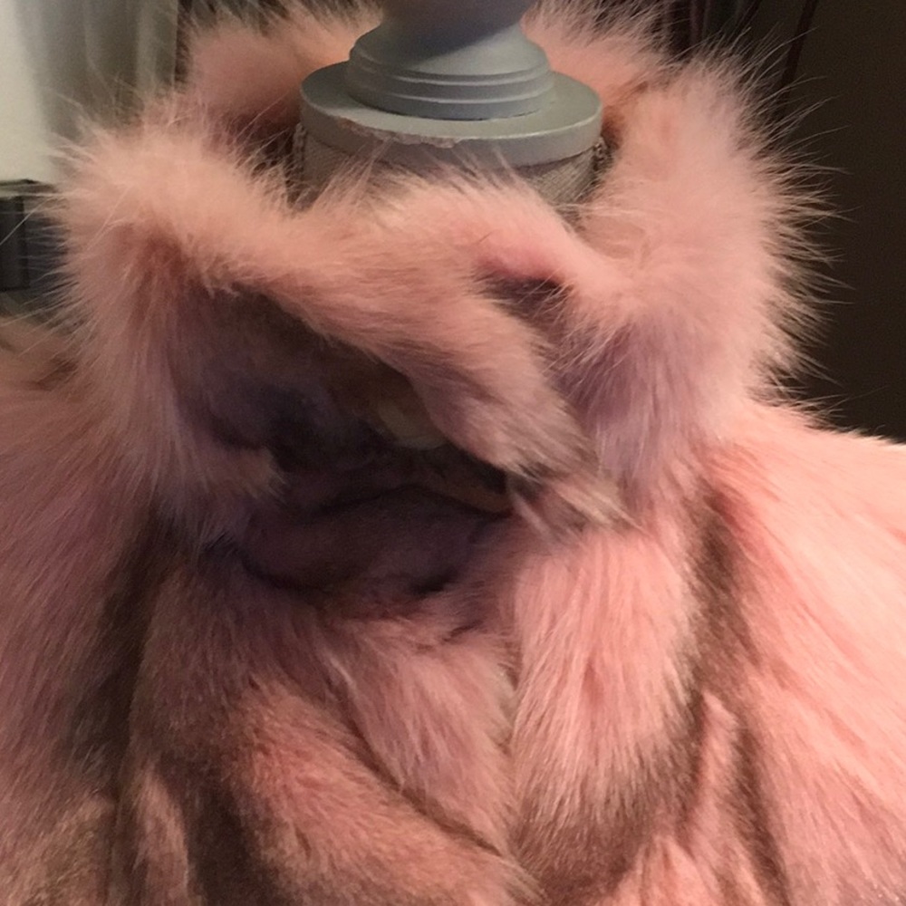 Poncho - Picture 2 of 4